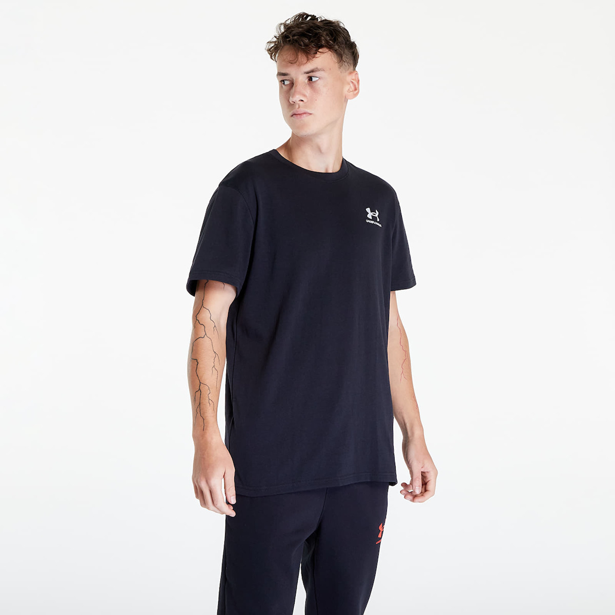 Under Armour Logo Embroidered Heavyweight SS Tee Ανδρικό Κοντομάνικο 1373997-001 - Image 1